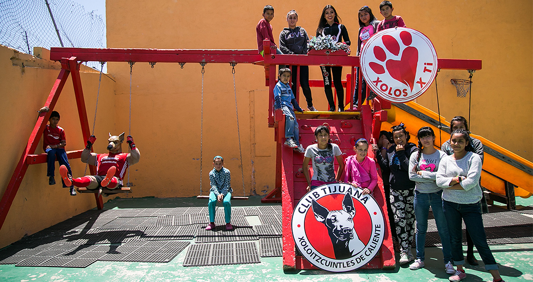 Alegría Xoloitzcuintle en el Orfanato Emmanuel de Tijuana